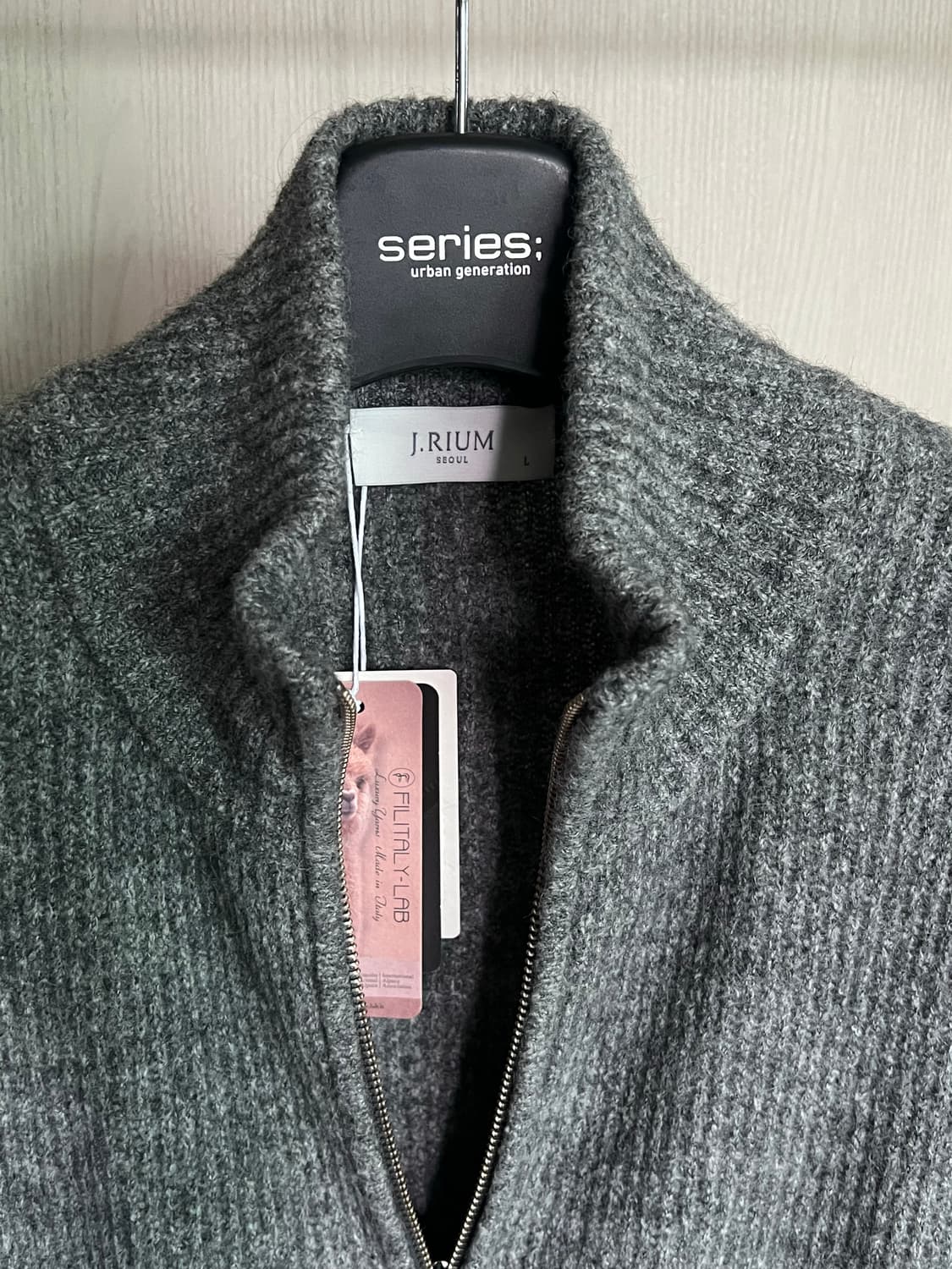 제이리움 본느 알파카 하이넥 집업 니트 가디건 새상품 L사이즈 상품이미지5