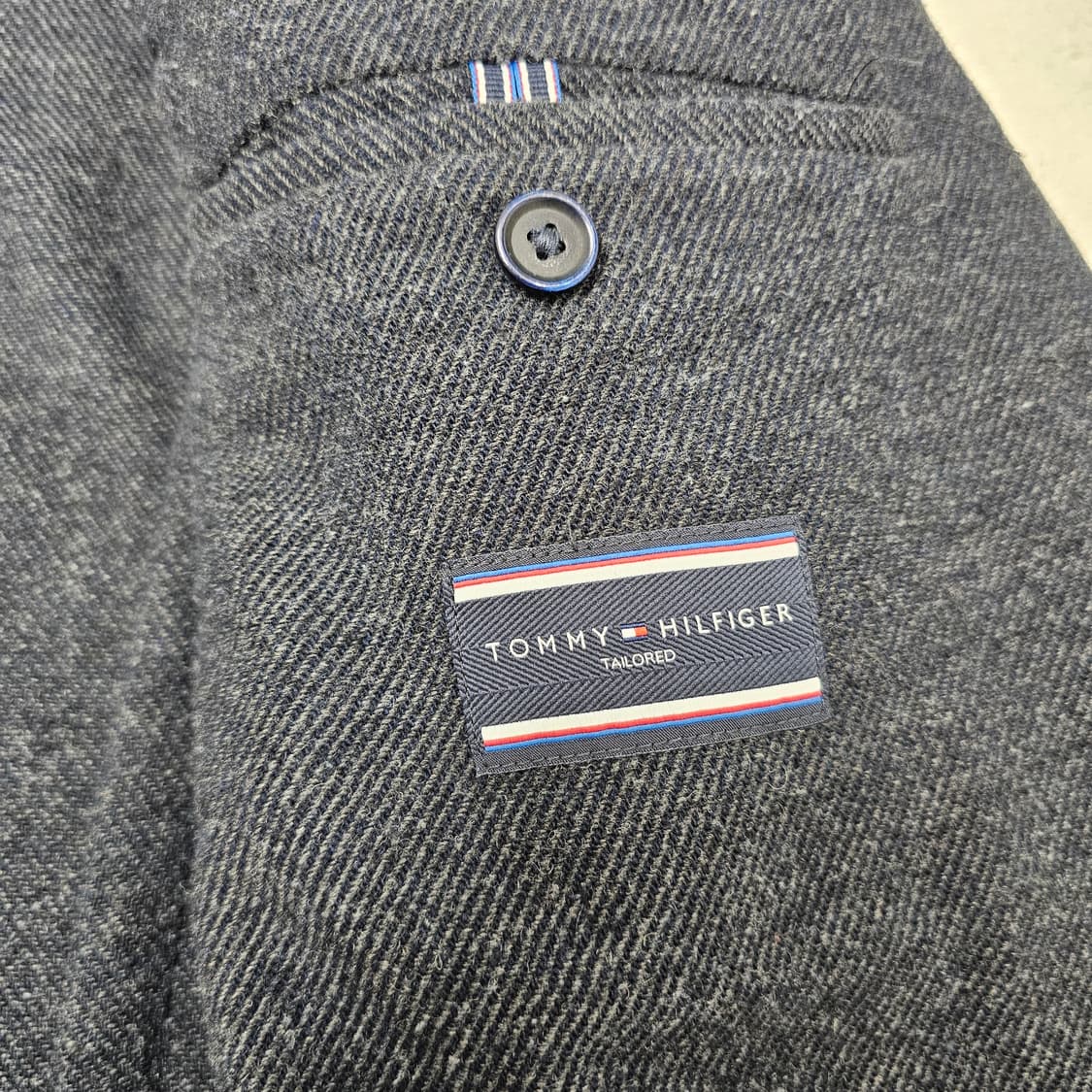 48 타미힐피거 남성 테일러드 울혼방 블레이저 상품이미지3