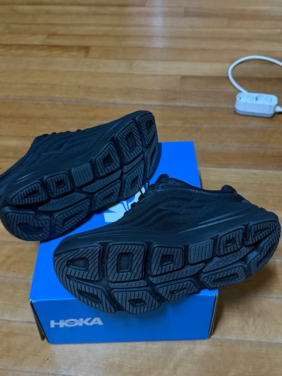 호카 본디9 265(레귤러) 2시간 착용한 완전 새상품 상품이미지6