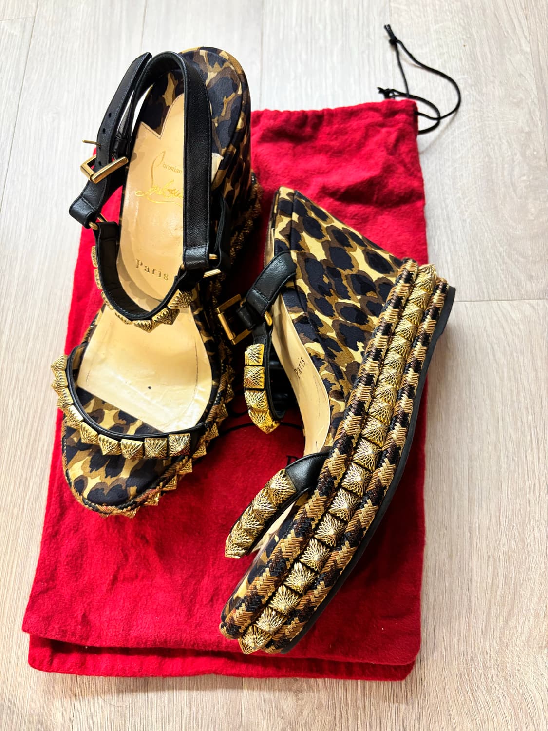CHRISTIAN LOUBOUTIN 피라클루 110 샌들 상품이미지5