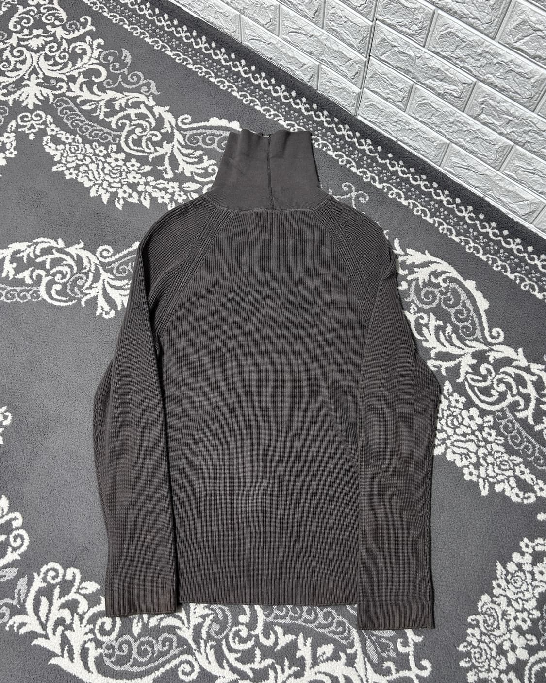 아르마니 익스체인지 하이넥 하프 짚 니트 상품이미지8