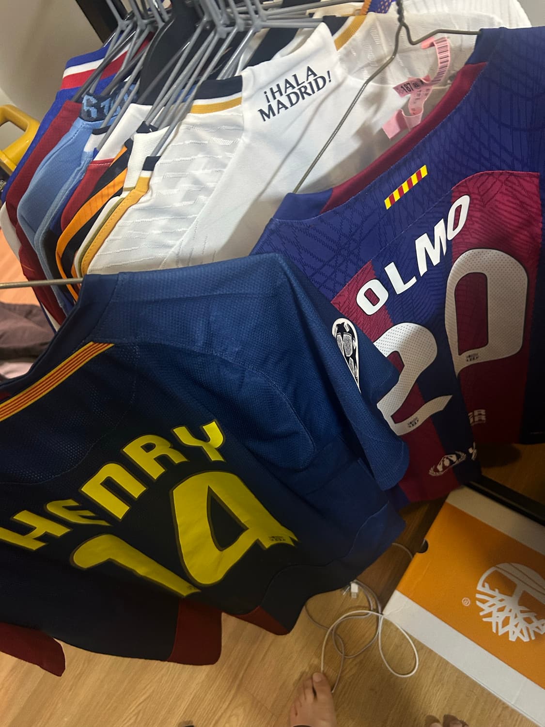레알,바르샤,아스날,리버풀,토트넘등 각종 축구 유니폼 판매합니다 상품이미지10