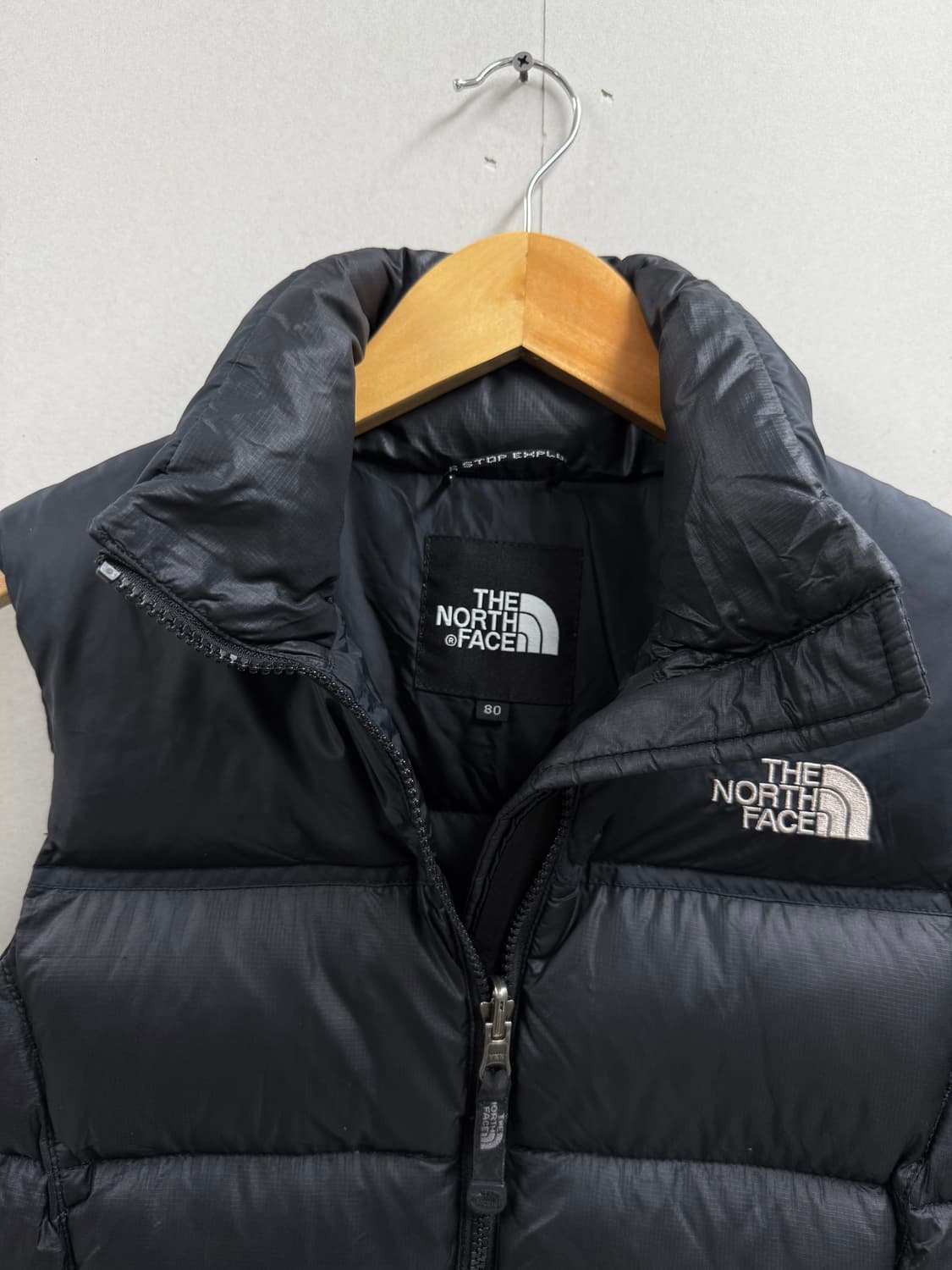 여성 S / 노스페이스 눕시 패딩 조끼 700 블랙 상품이미지5