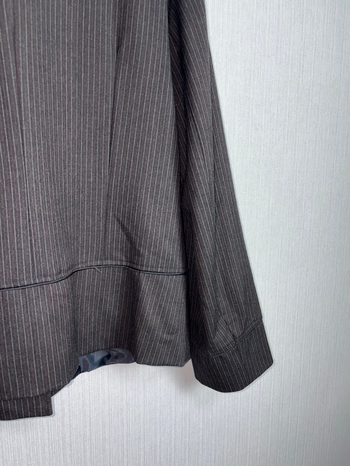 블랙-와인 스트라이프 숏 자켓 상품이미지9