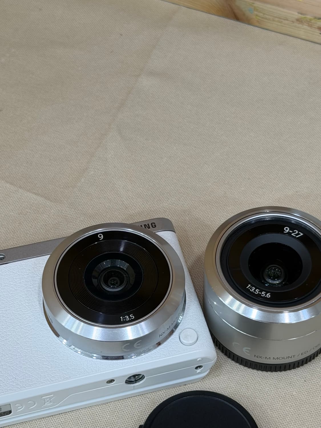 삼성 빈티지카메라 셀카가능 플립액정 nx mini(렌즈2종 작례O) 상품이미지6