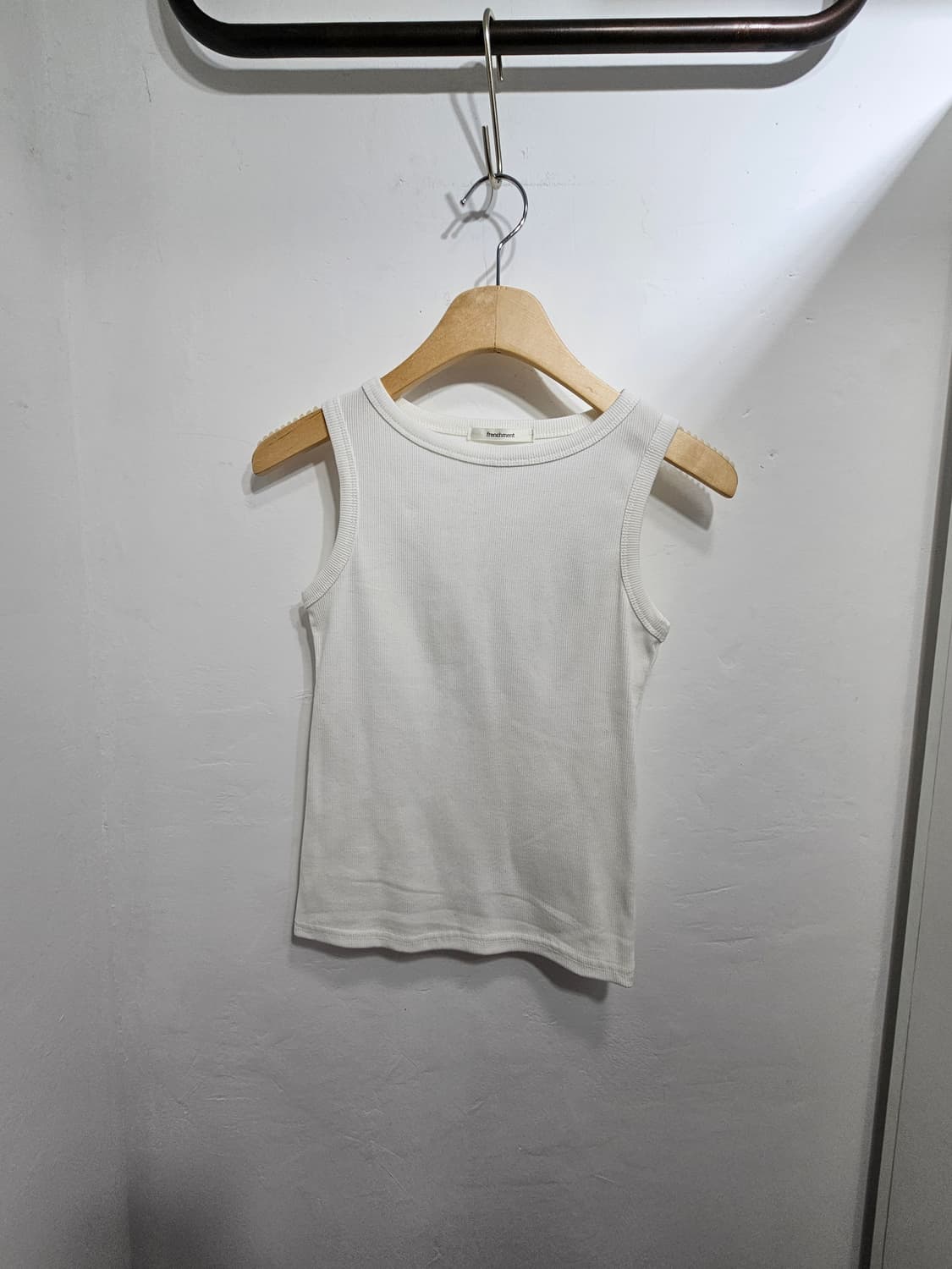 화이트 골지 나시티 (내수상품) 상품이미지1