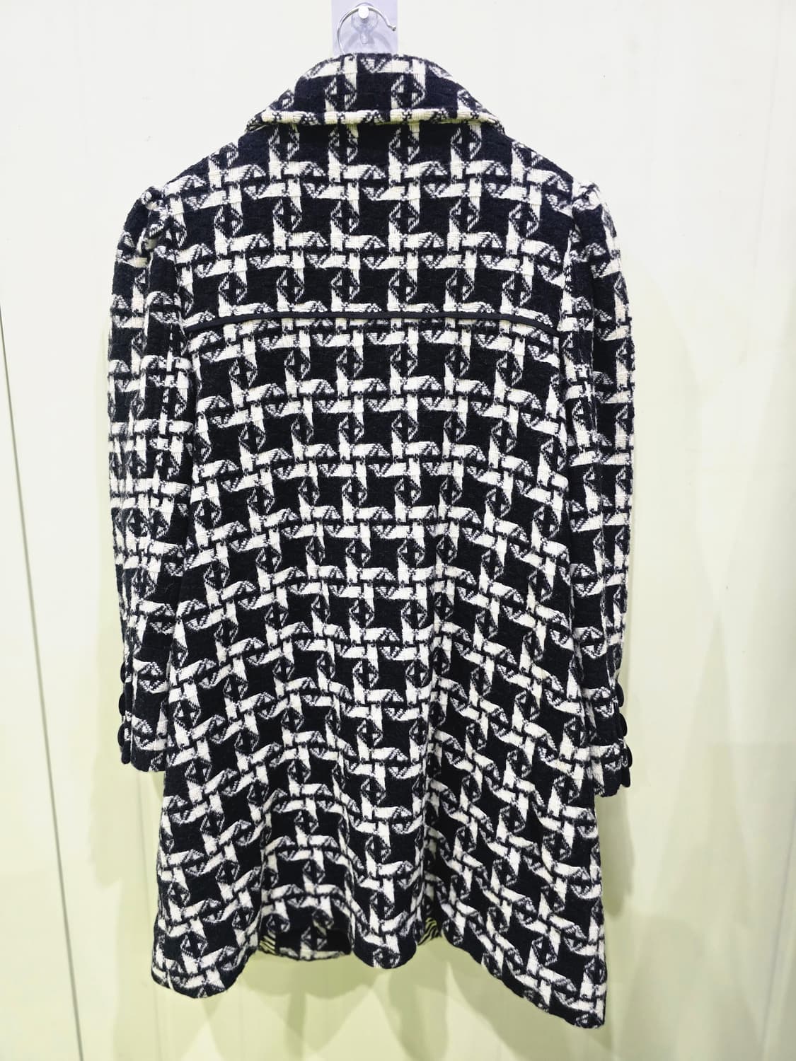 쥬시꾸뛰르 블랙화이트 트위드 코트 상품이미지5