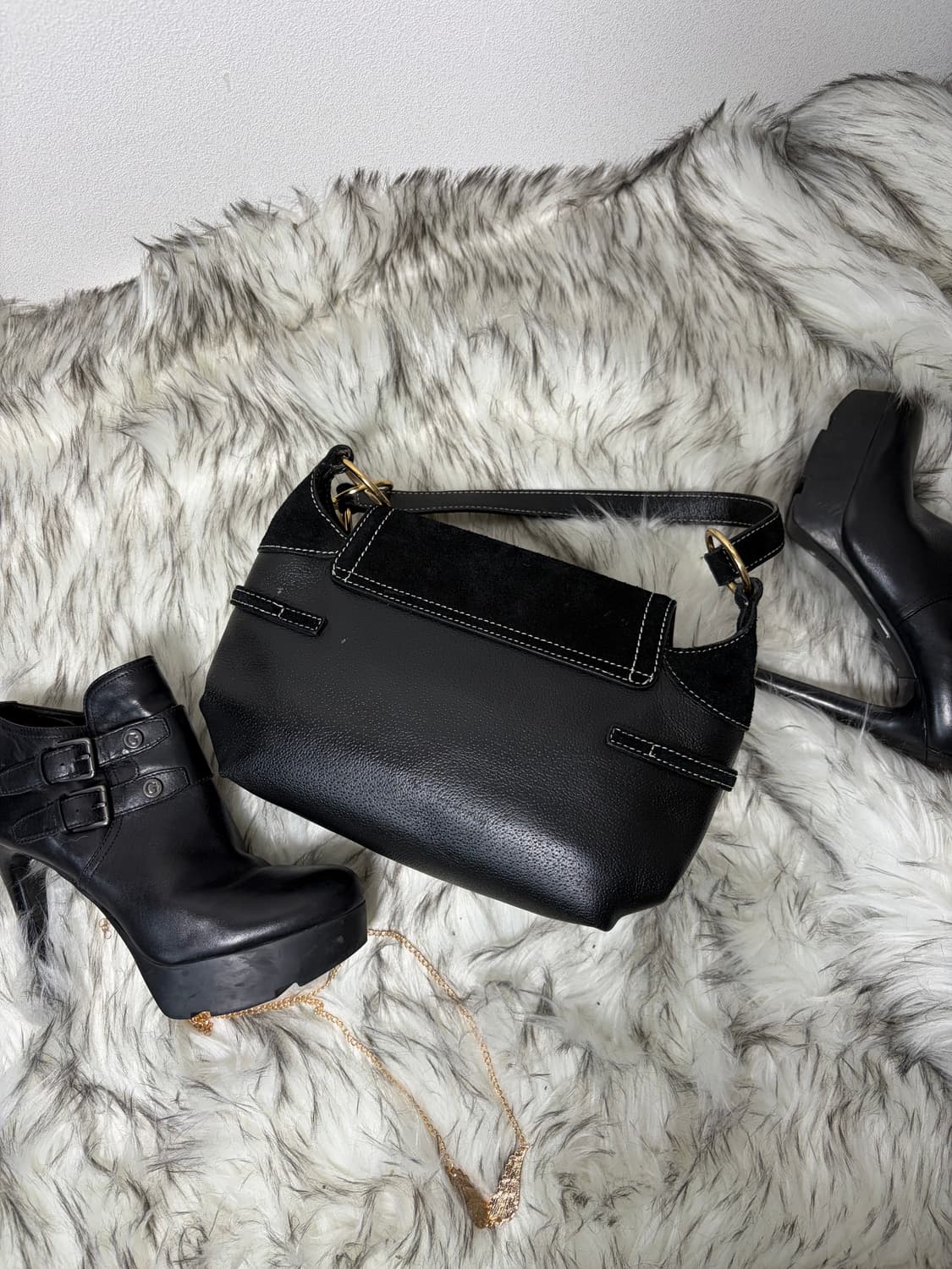 Lovcat 러브캣 블랙 골드 하트 숄더백 상품이미지5