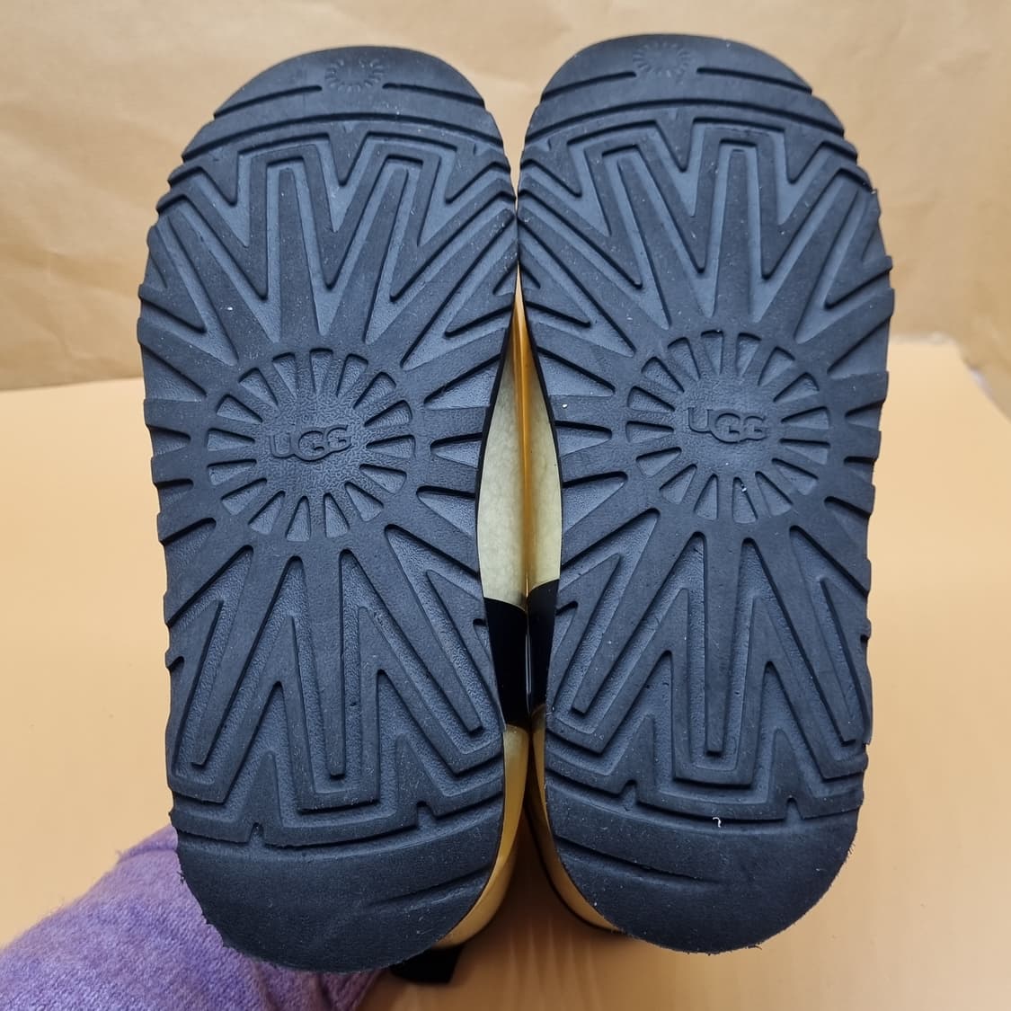 UGG 어그 클래식 클리어 미니부츠245 상품이미지3