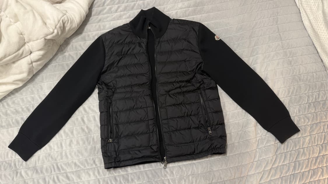 25fw 몽클레어 니트패딩 xl 팝니다 상품이미지1