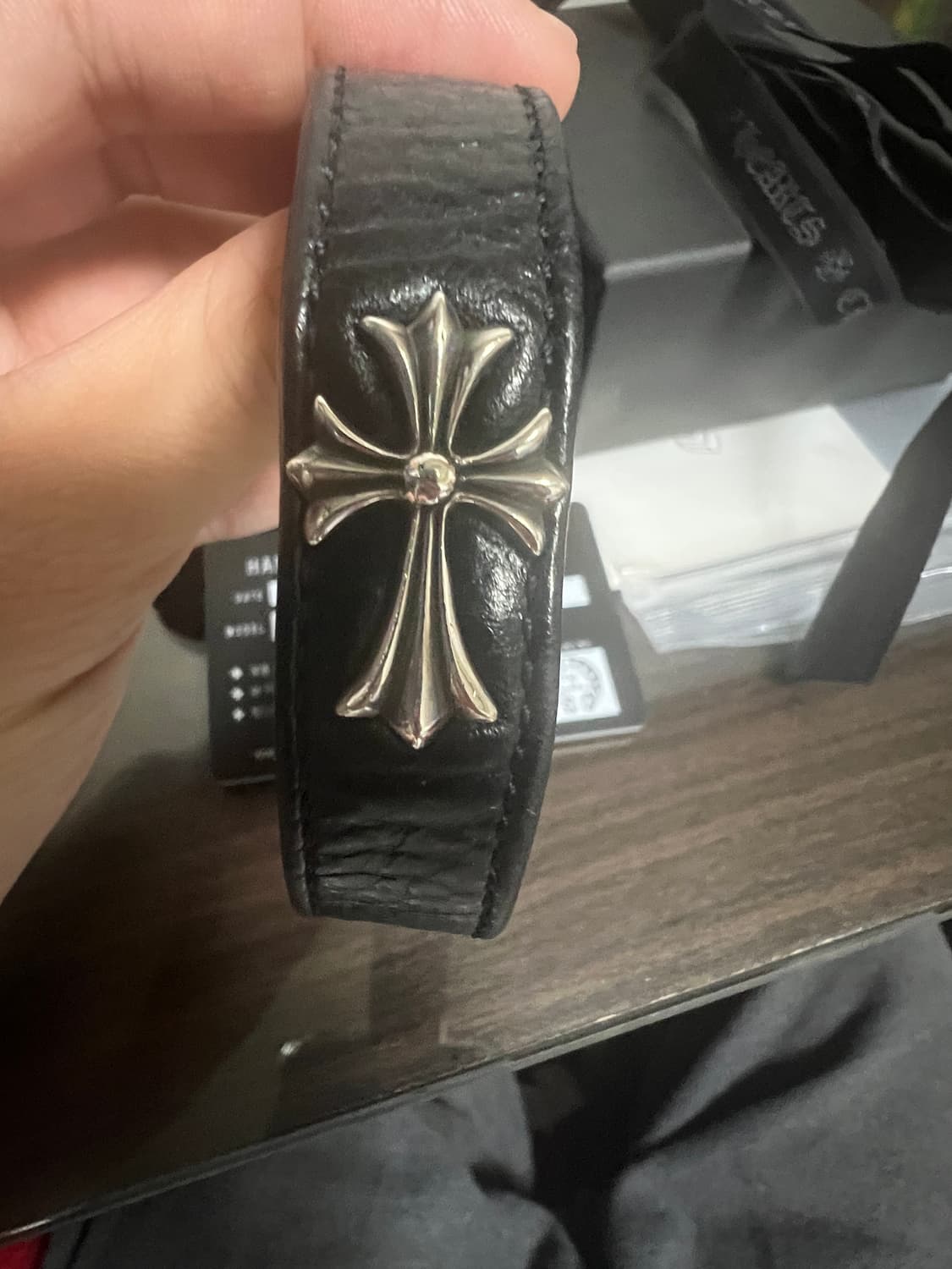 크롬하츠 타이니크로스 레더 팔찌 상품이미지2