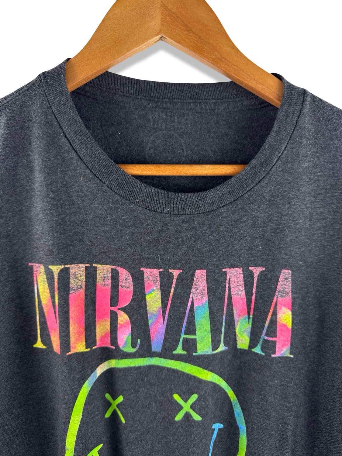 Nirvana 너바나 오피셜 레인보우 스마일 밴드 티셔츠3584 상품이미지3