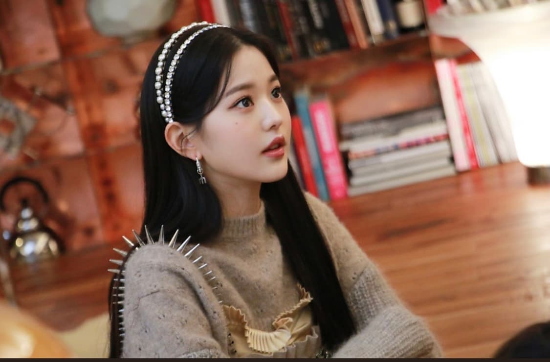 💎장원영 미우미우 크리스탈 헤어밴드💎 상품이미지9