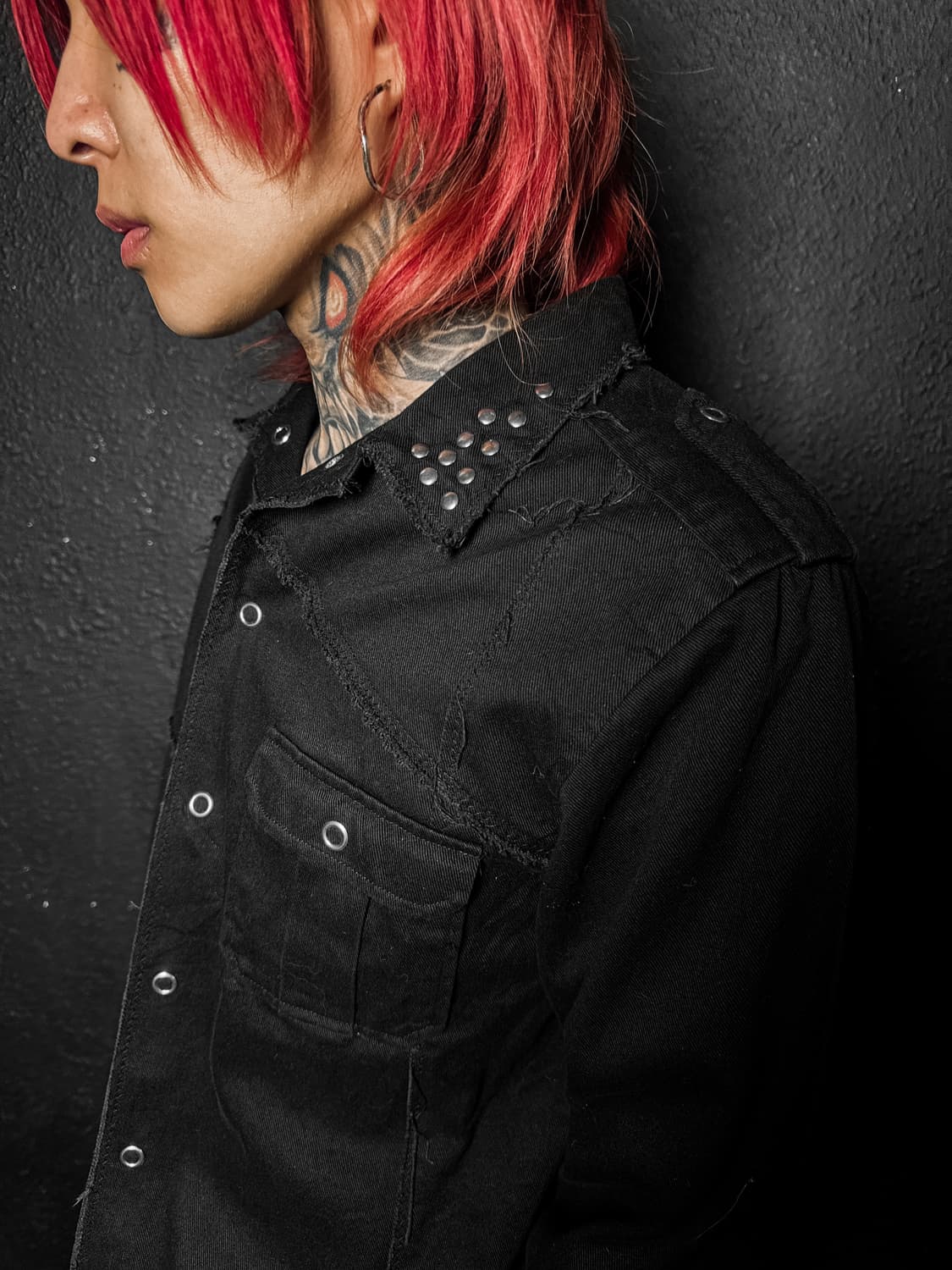 Badger – Stud Distressed Shirt 상품이미지2