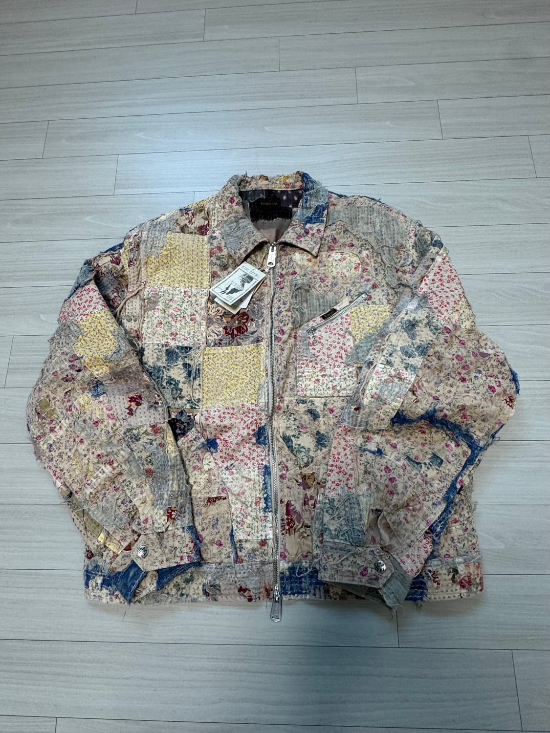 캐피탈 마리아 보로 집업 베이지 3사이즈 판매합니다. 상품이미지2