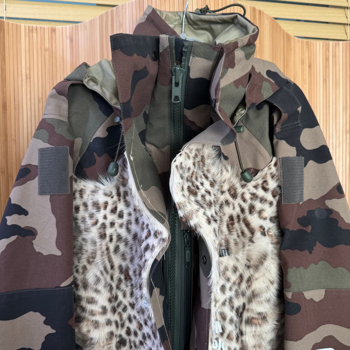 coucou bebe 퍼 카모 자켓 상품이미지2