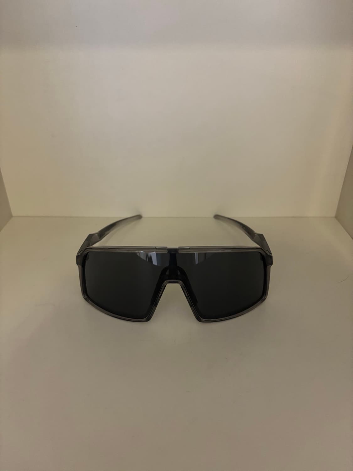 오클리 수트로 선글라스 상품이미지1