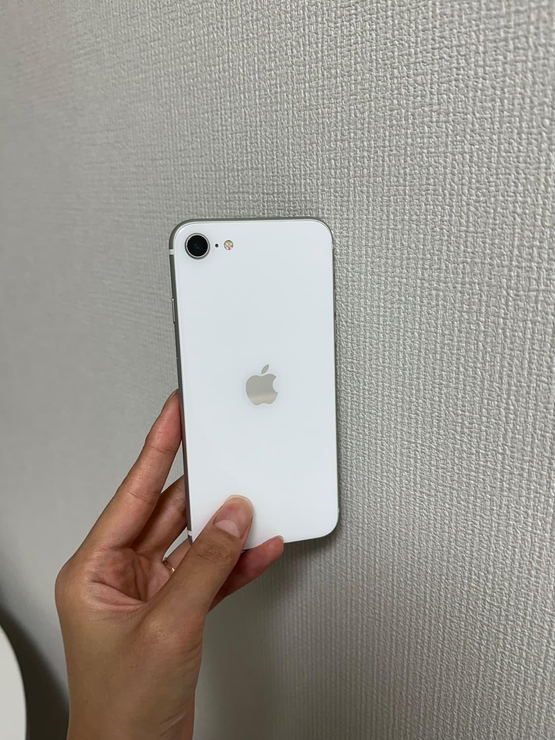 아이폰 SE2 화이트 128기가 상품이미지2