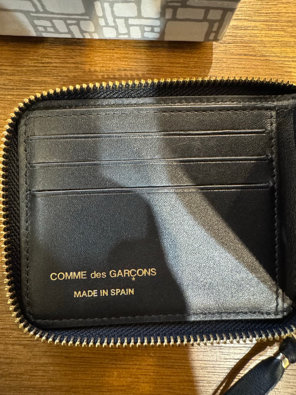 [OS] 꼼데가르송 로고타입 반지갑 상품이미지5