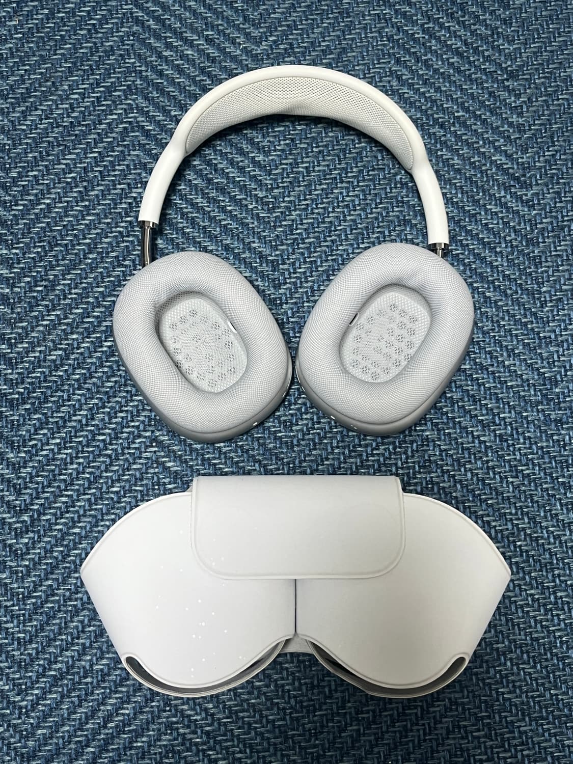 애플 에어팟 맥스 실버 상품이미지3