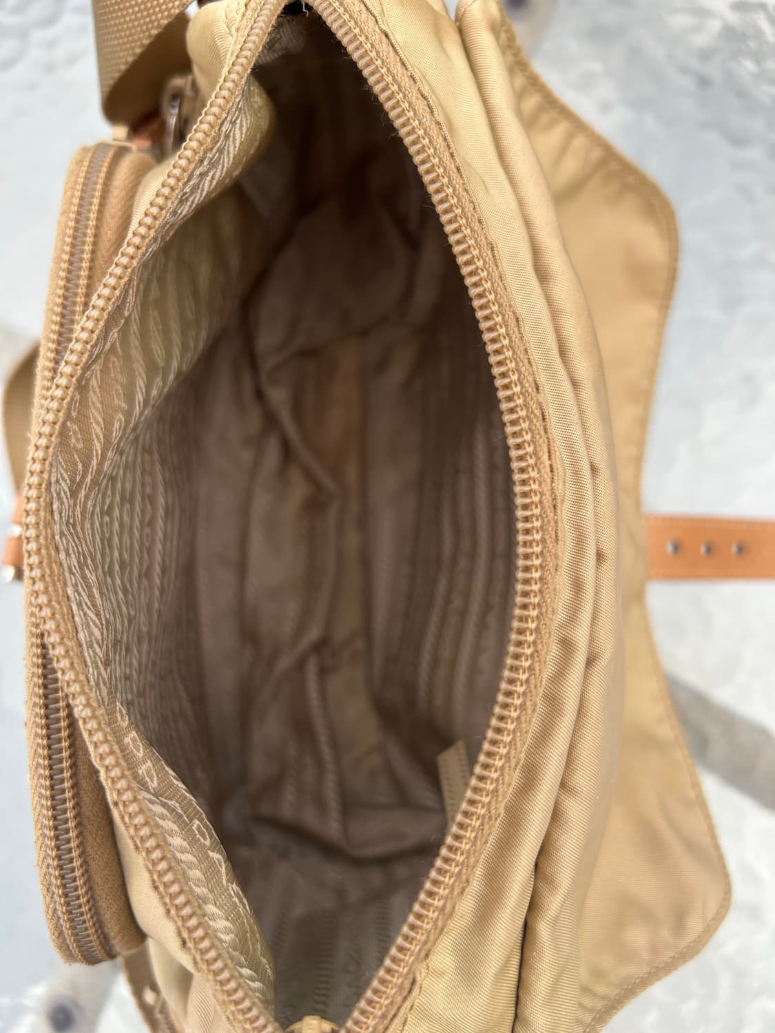 프라다사이드포켓메신저백 상품이미지5
