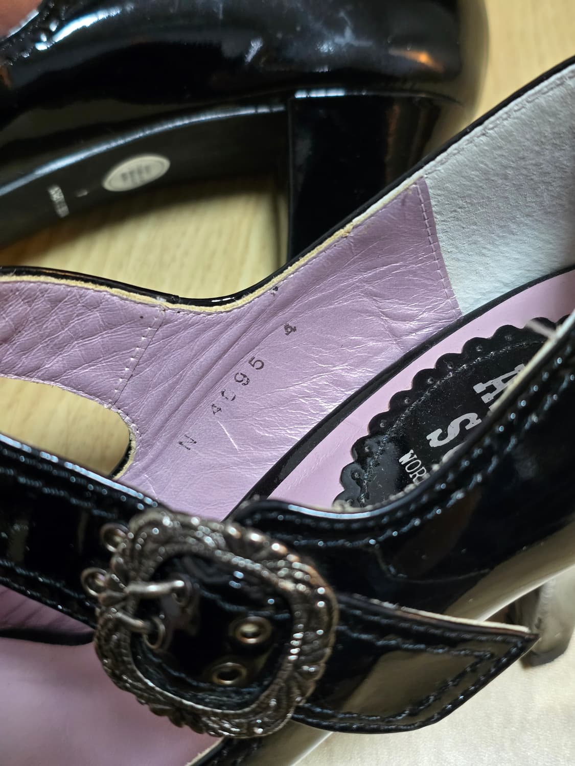 Anna Sui 안나수이 애나멜 블랙 펌프스 구두 230 상품이미지6