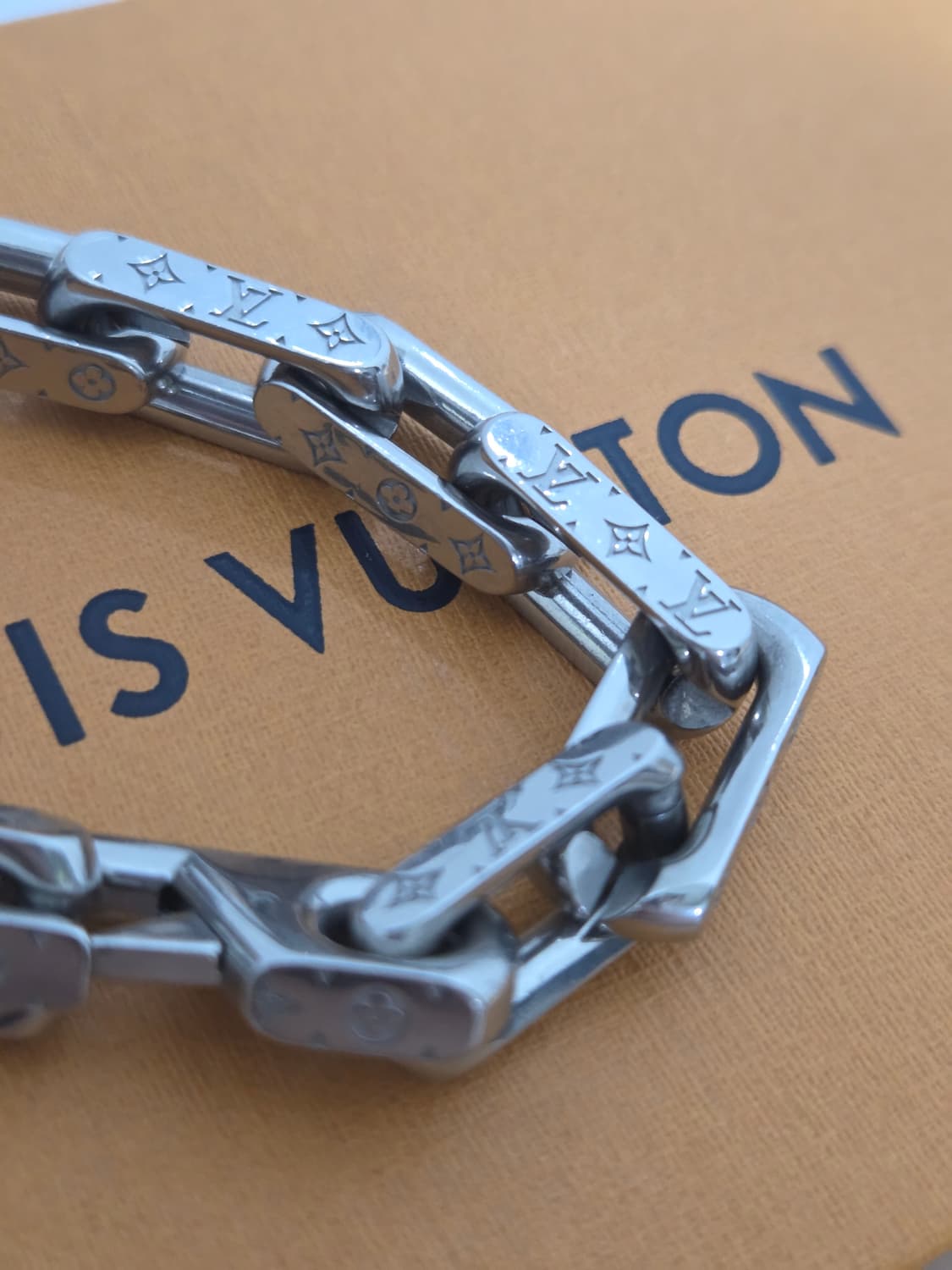 루이비통 버질아블로 모노그램 팔찌  상품이미지3