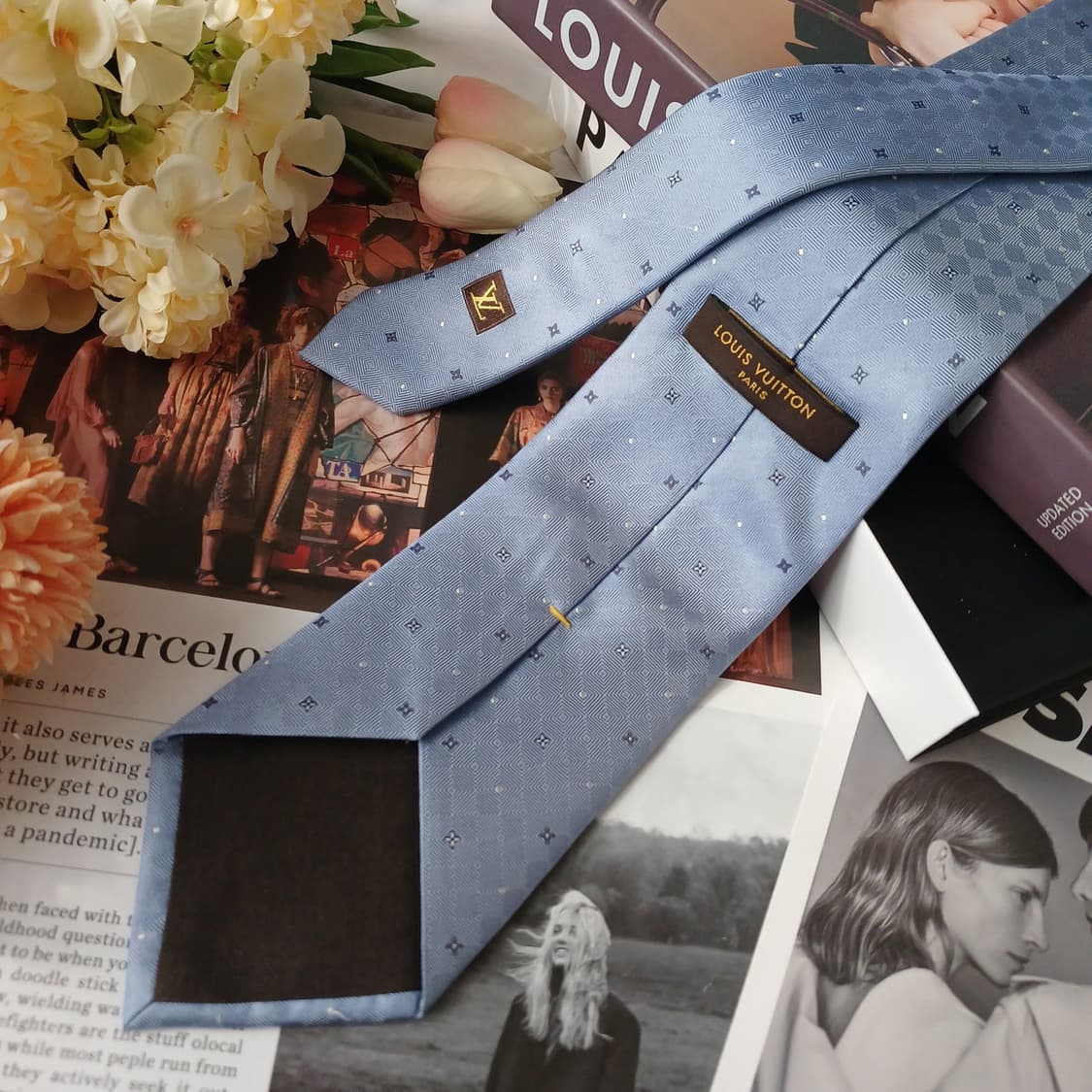 루이비통 실크 블루 시그니처 패턴 넥타이 9.6cm A+등급 E766
 상품이미지4