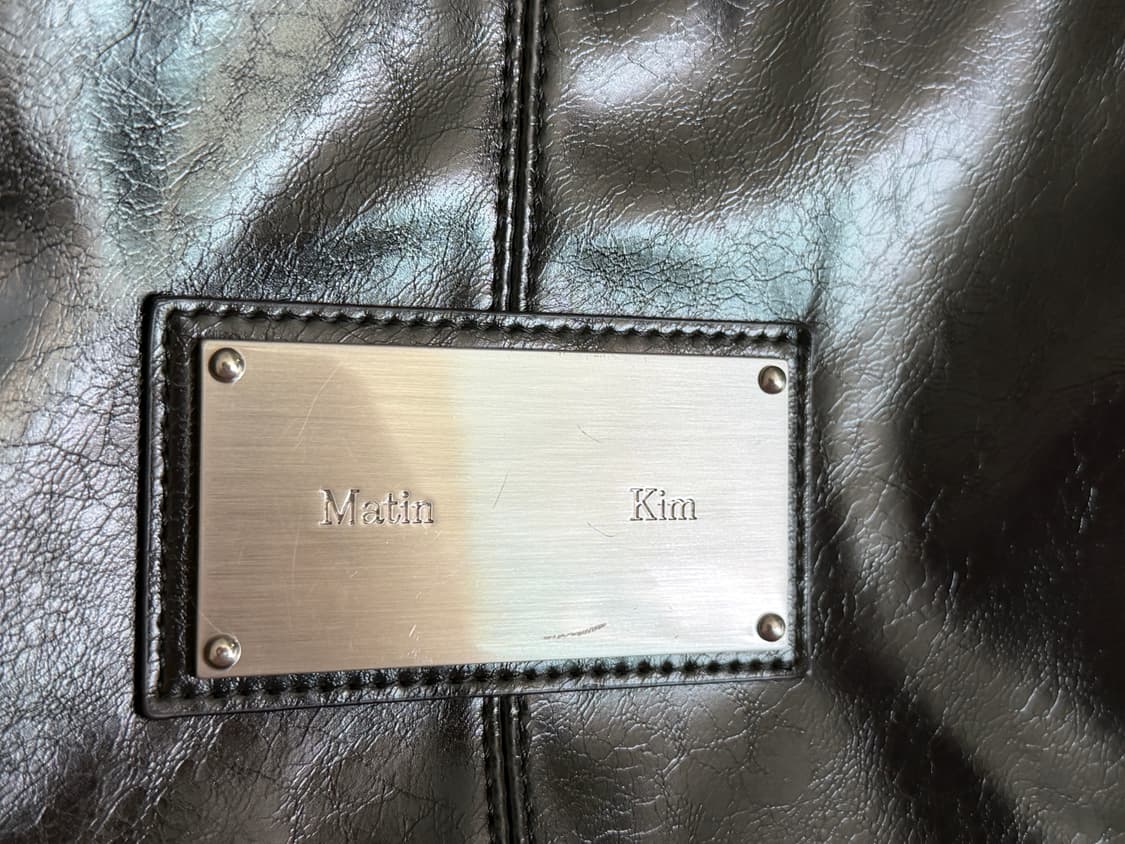 마뗑킴 BUCKLE STRAP SHOULDER BAG IN BLACK 상품이미지6