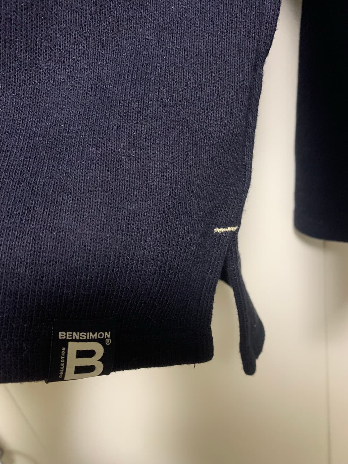 벤시몽 블랙니트 새제품 팔꿈치패치 택포 상품이미지5