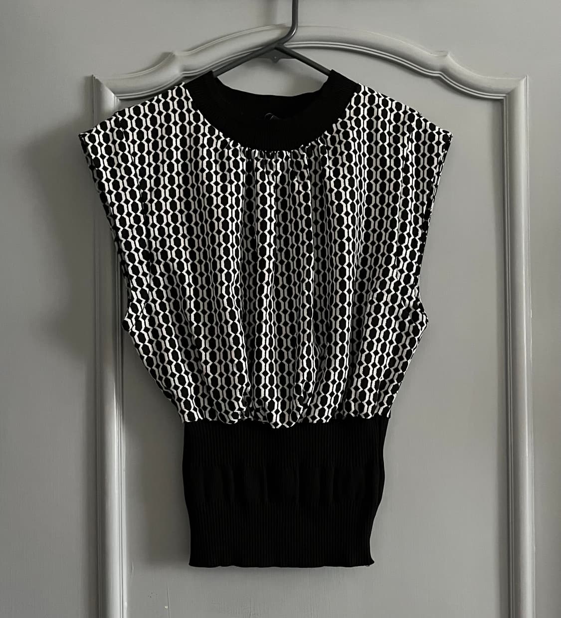 에고이스트 니트 베스트 55사이즈 상품이미지3