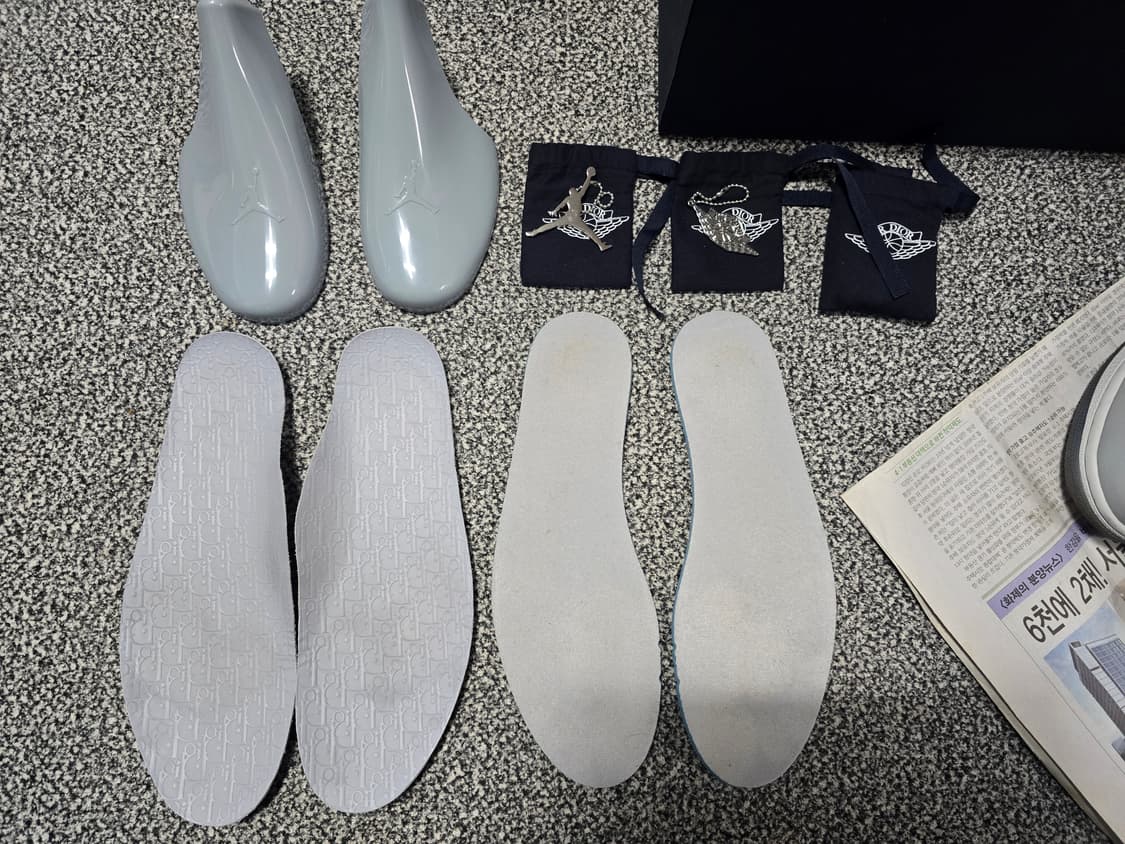 [255 40.5] 에어 조던 1 디올 하이 OG 상품이미지9