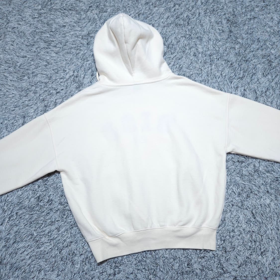 오아이오아이OiOi) M 여자 오버핏 크림 기모후드티 / 왕눈이샵 상품이미지5