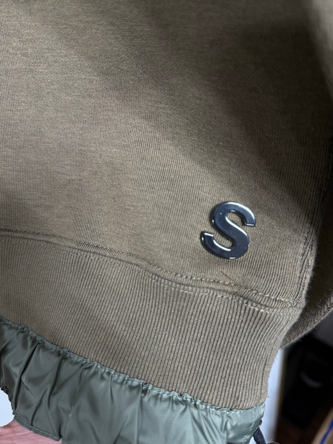 sacai 스폰지 풀오버 맨투맨 상품이미지2