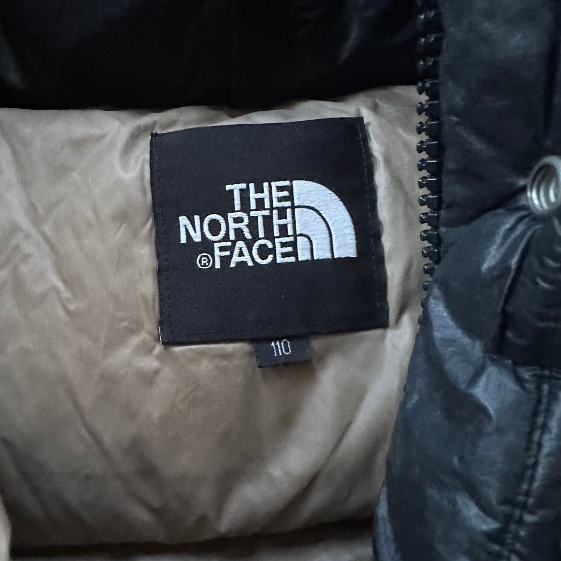 노스페이스 블랙 푸퍼 패딩 상품이미지3