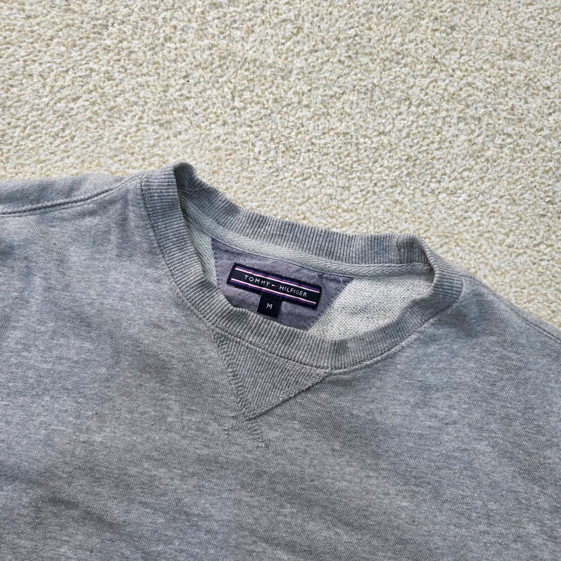 [M] 타미힐피거 스몰로고 크루넥 라운드 맨투맨 티셔츠 1217J1 상품이미지2