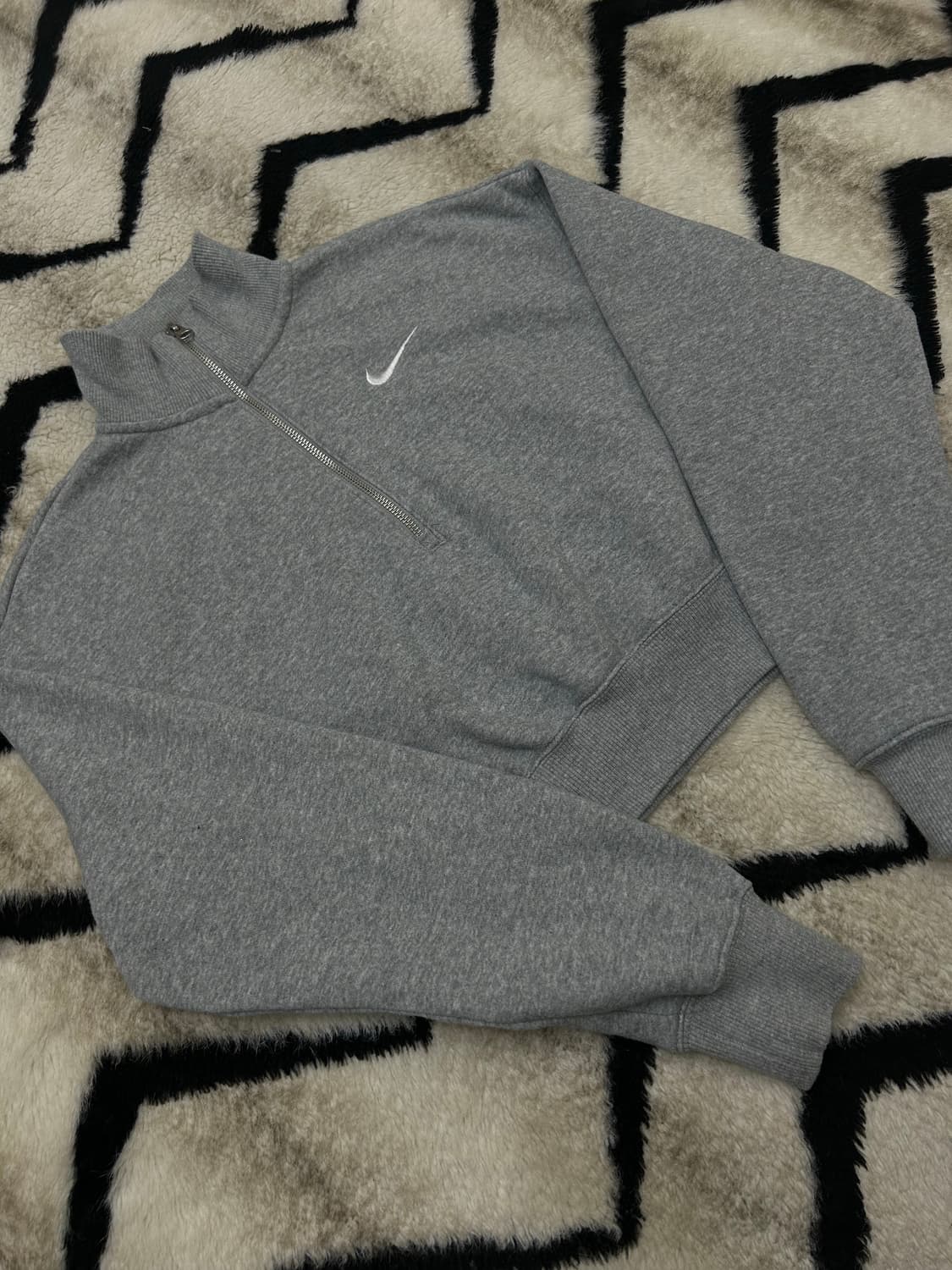 [XS]나이키 스우시 반집업 크롭 맨투맨/그레이/기모 상품이미지3