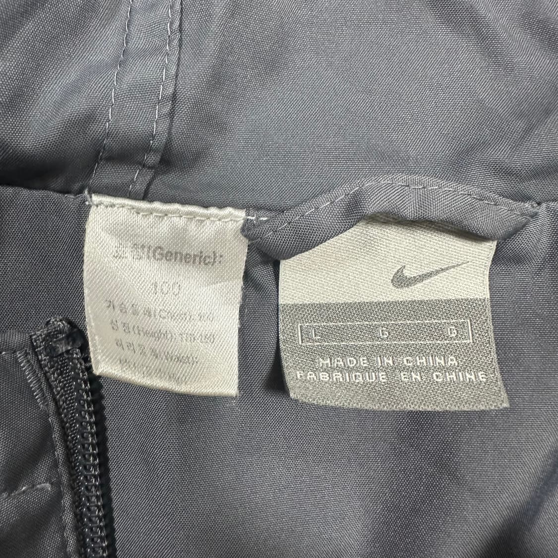 ✨ (바배) 나이키 00s 올드스쿨 그레이 배색 바람막이  상품이미지3