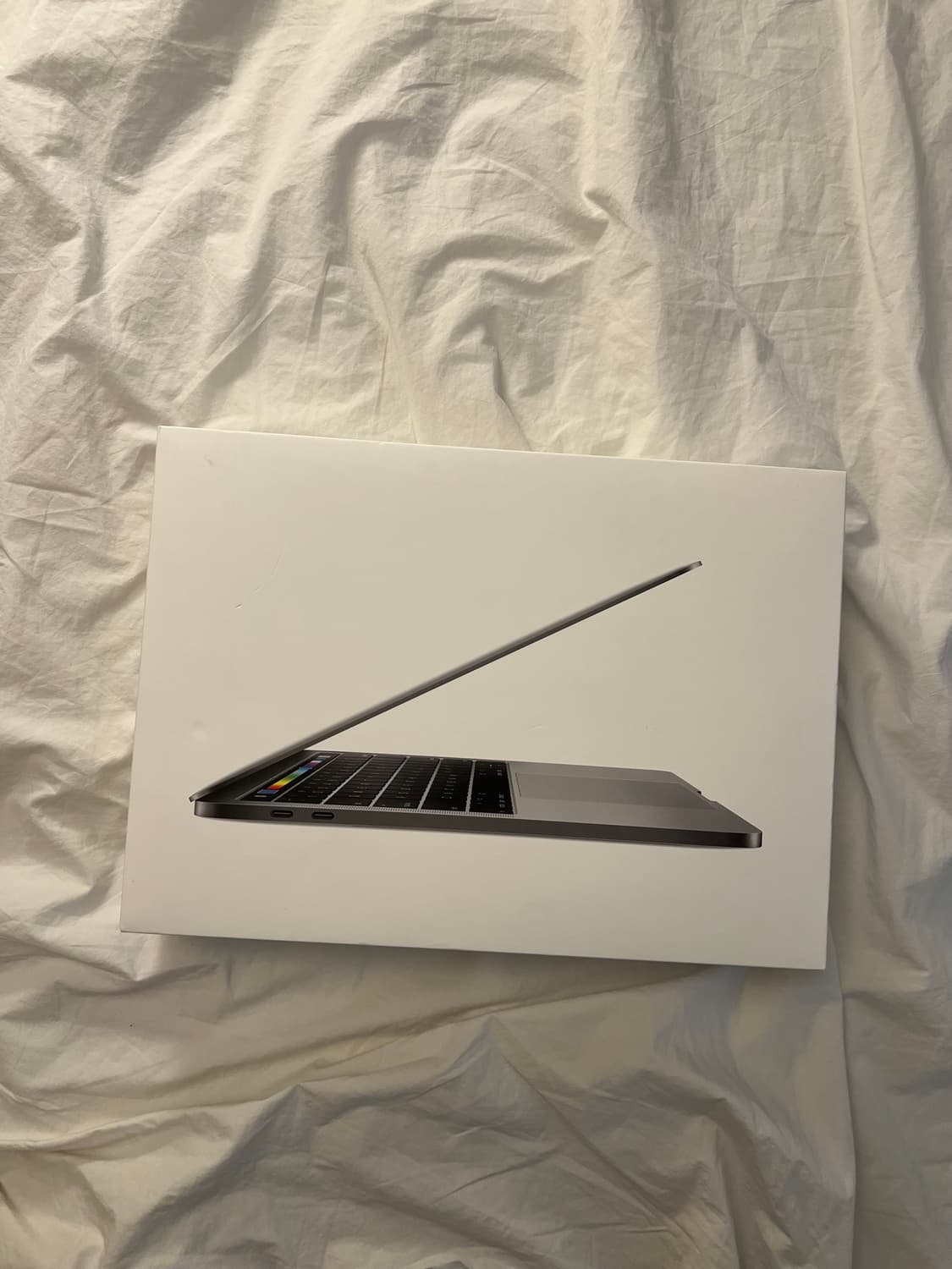 맥북 프로 13인치 터치바 256GB 상품이미지1