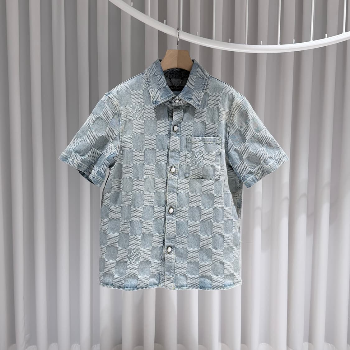 (S/XL) / 루이비통 다미에 3D 라이트 데님쇼트 슬리브드 반팔셔츠 상품이미지1