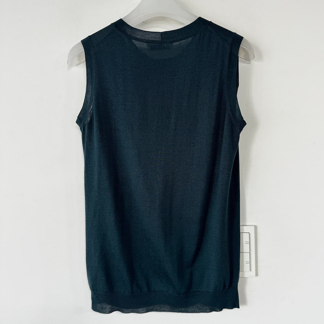 질샌더 코튼 실크 슬리브리스 니트 탑 상품이미지4