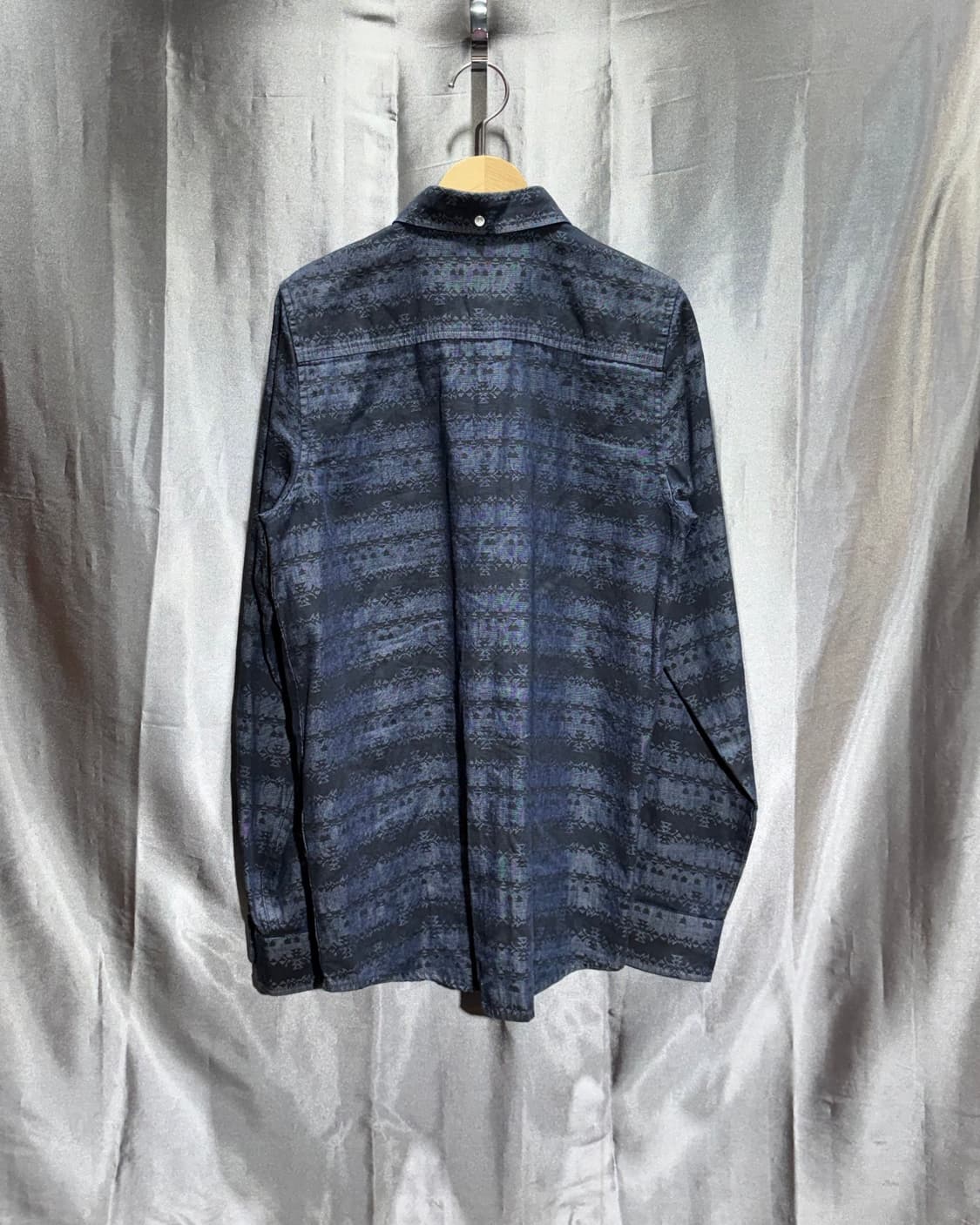 Xs 칼하트 웨스턴 나바호 패턴 데님셔츠 상품이미지3