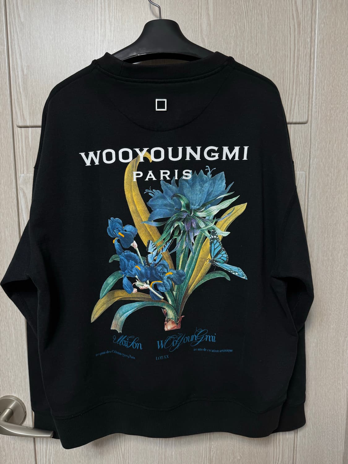 우영미 플라워 발색 맨투맨 블랙 46. 상품이미지2