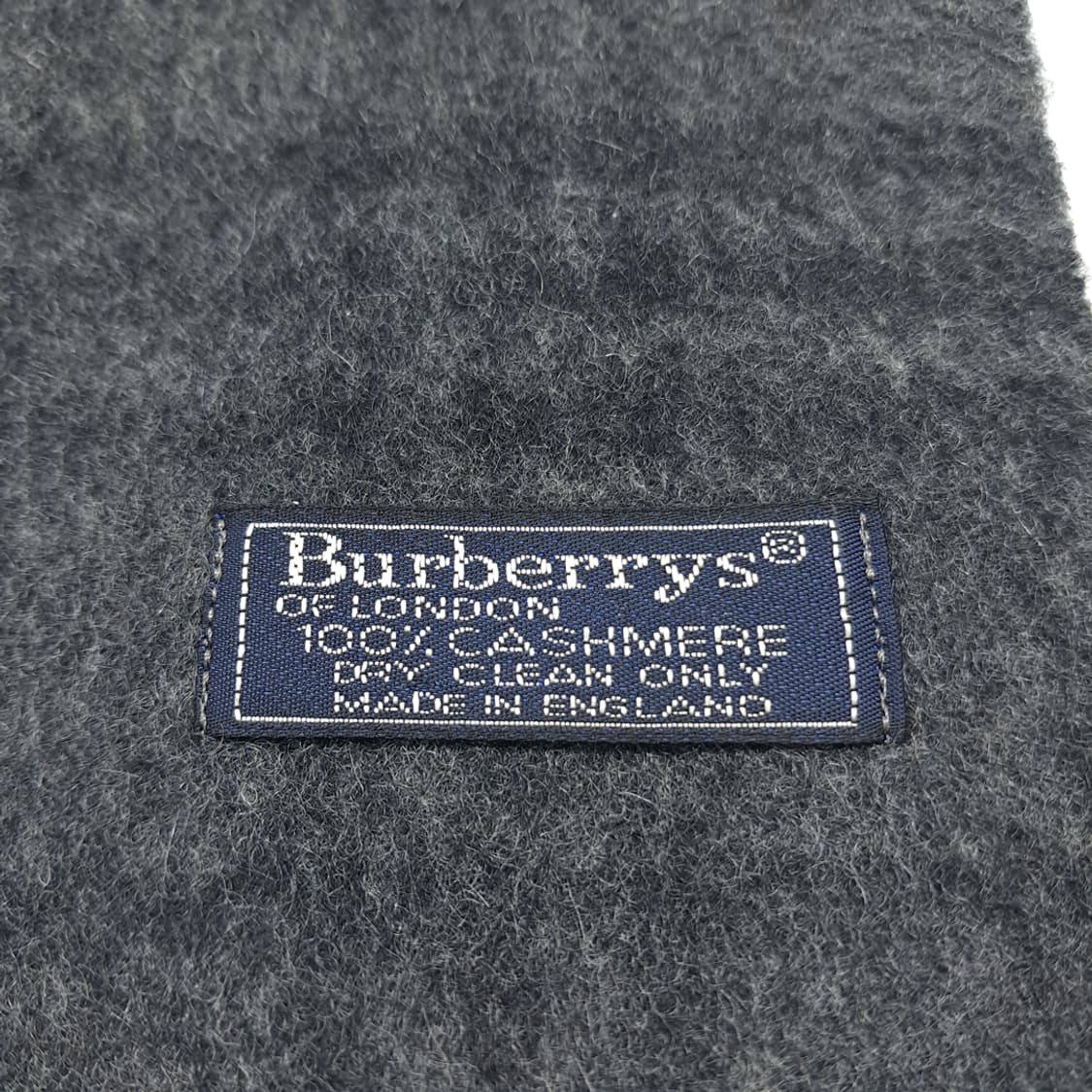 MX239 버버리 애쉬그레이 체크 캐시미어 빅 목도리 머플러 상품이미지4