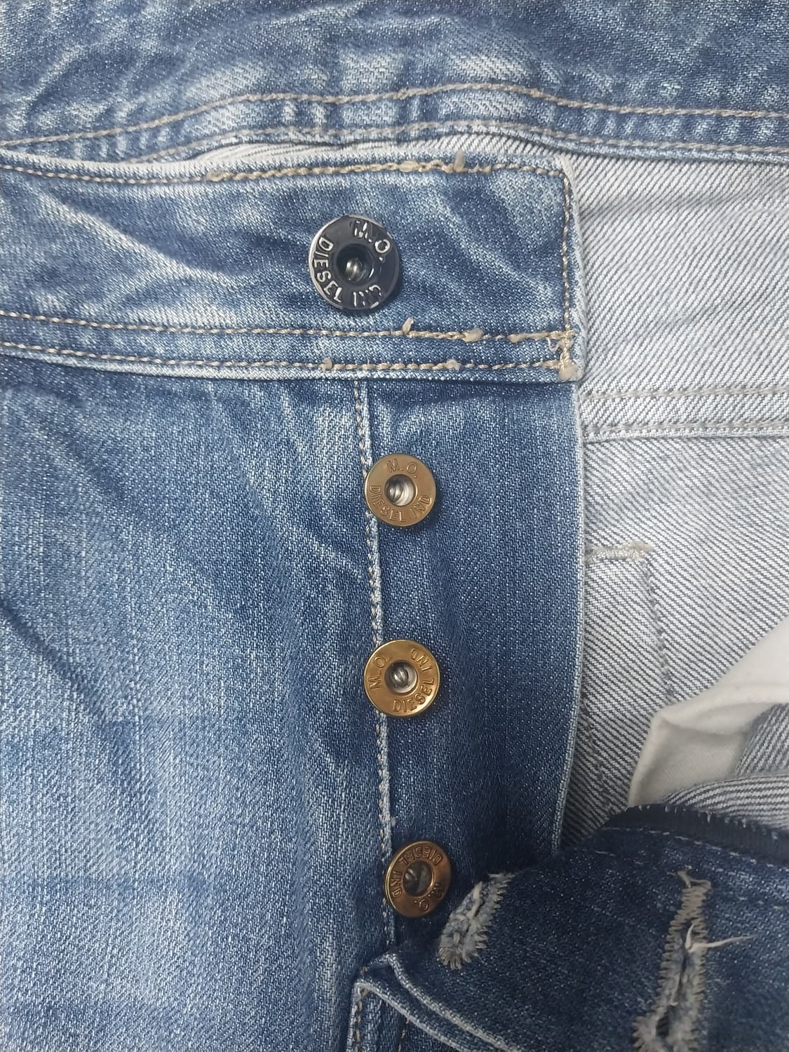 [31] 디젤 자티니 레귤러 부츠컷진 청바지 상품이미지6