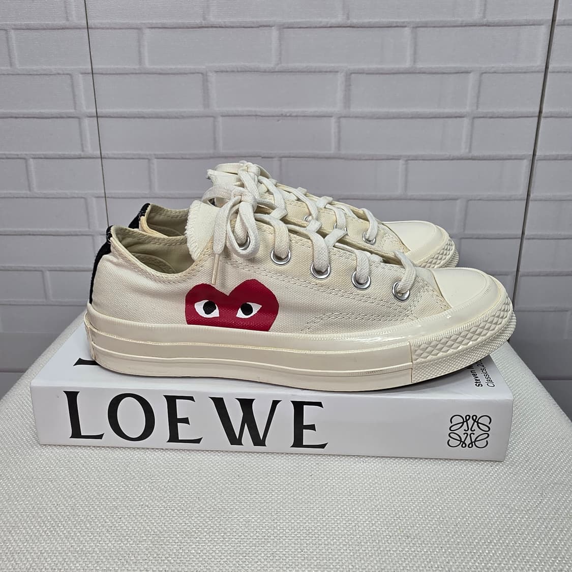 컨버스 x 플레이 꼼데가르송 척 테일러 스니커즈 운동화 신발 230사이즈 상품이미지1