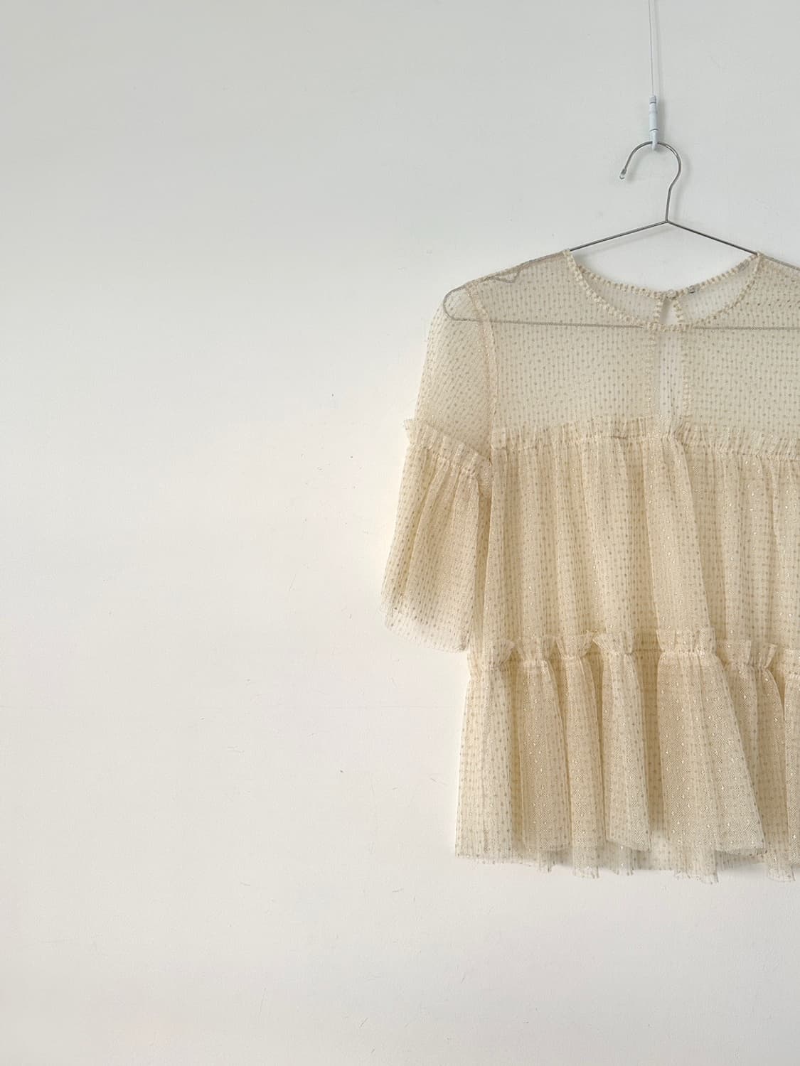 Glitter sheer layered frill top / cream 상품이미지5