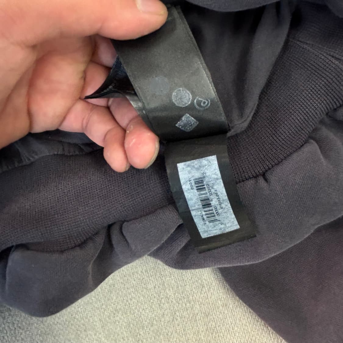 100 이지갭 엔지니어드 바이 발렌시아가 후드티 상품이미지6