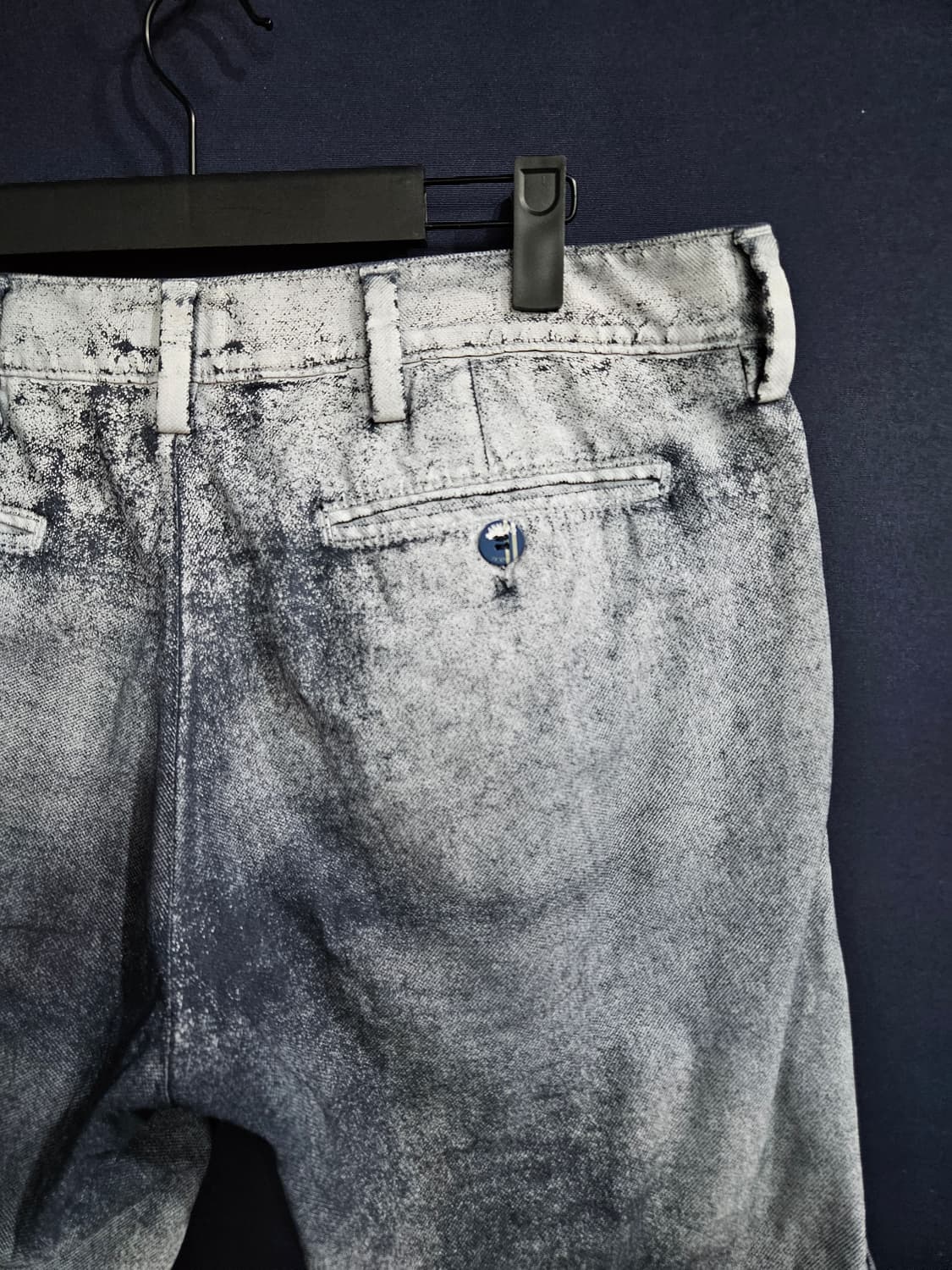 아르마니 진스 페인팅 그레이톤 남성 허리 34~35 반바지  상품이미지7