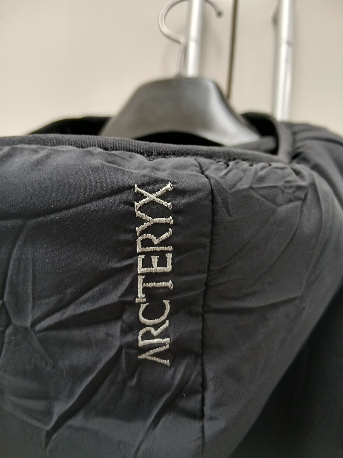 새상품 급 아크테릭스 프로톤 후디 캐럽 105(XL) 상품이미지4